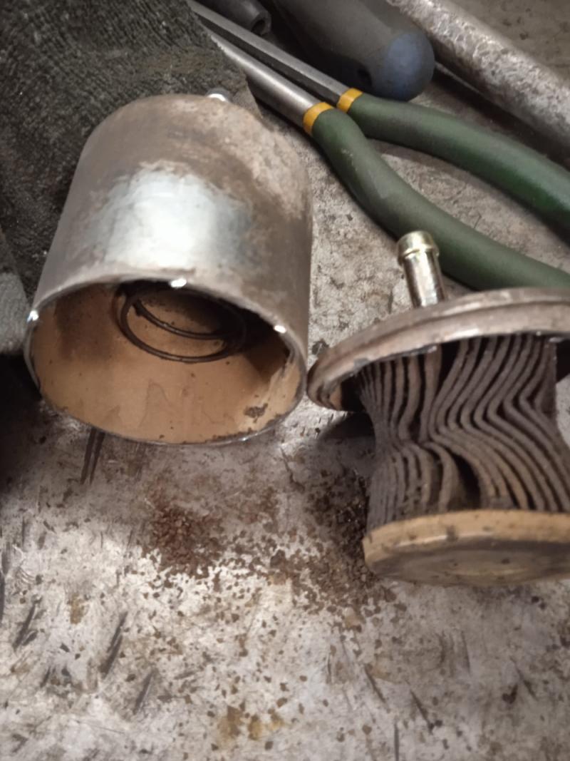 Замена топливного насоса и топливного фильтра ниссан куб Замена топливного насоса и топливного фильтра ниссан куб Новосибирск